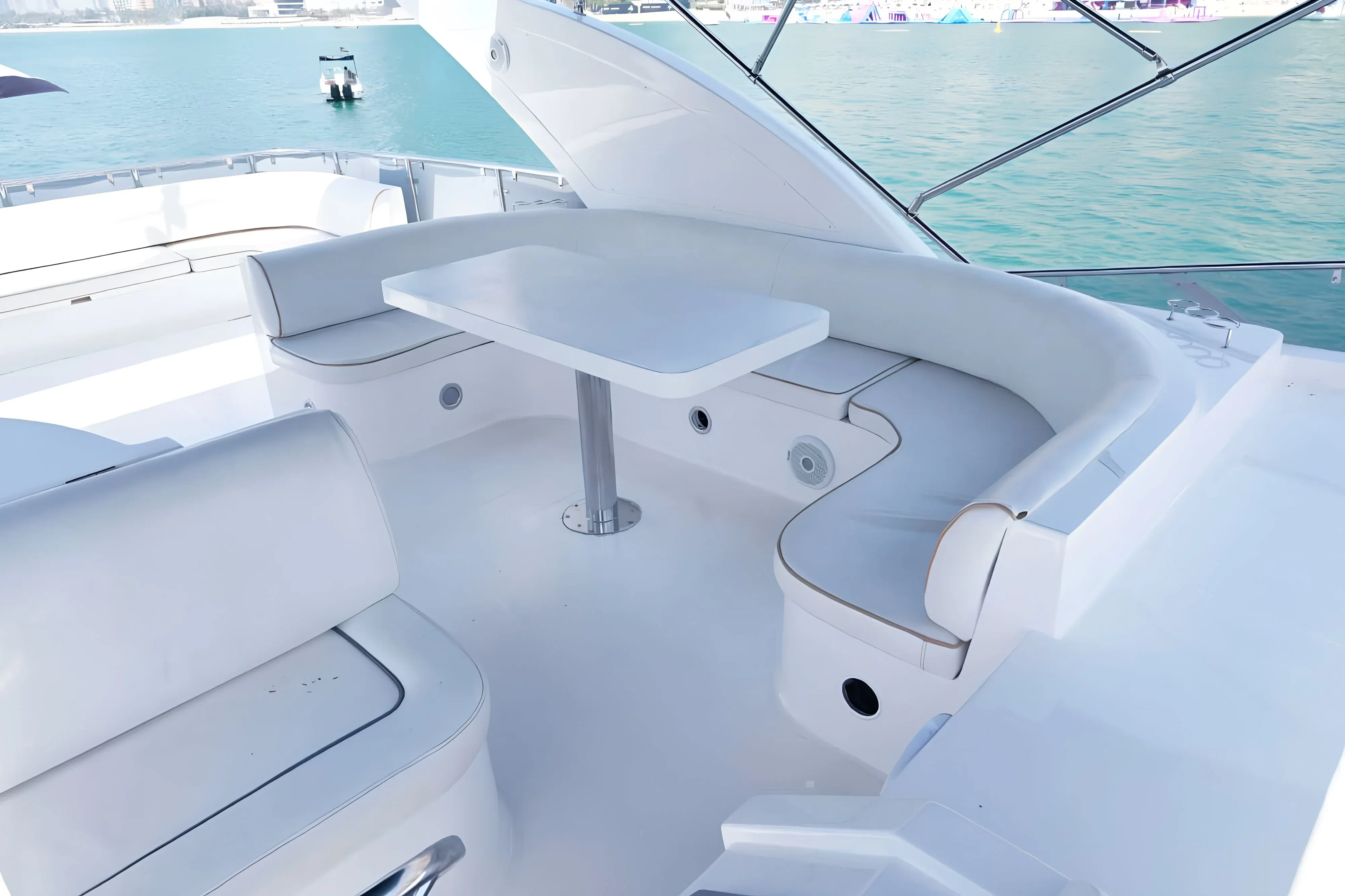 Yacht Image 12