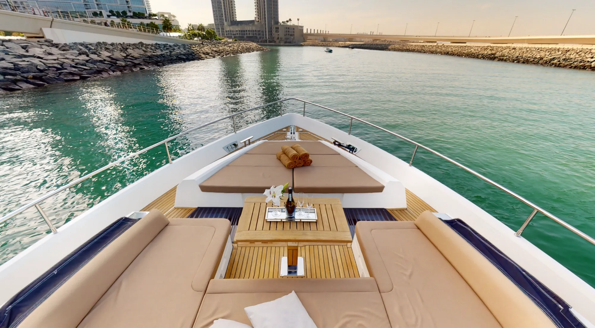 Yacht Image 25